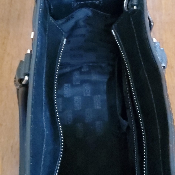 Black Michael Kors Purse with shoulder strap - Picture 6 of 6